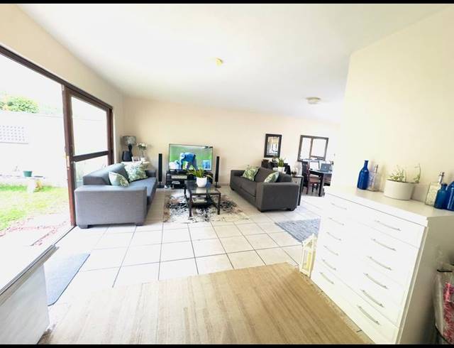 3 BEDROOM APARTMENT FOR SALE IN UMGENI PARK